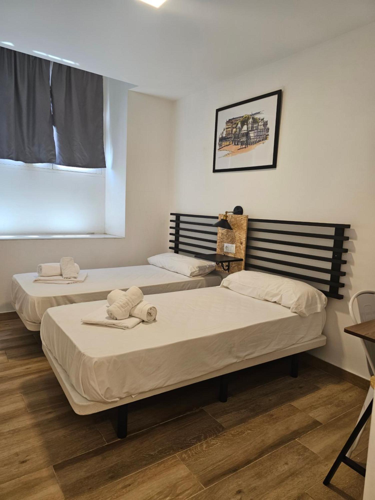 Apartamentos Plaza Santo Domingo Cádiz Exterior foto